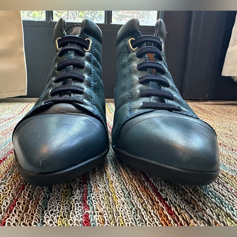Fluevog EXCELLENT Power Up Endurance two blues leather padded ankle boot -6.5/7 - Picture 6 of 16